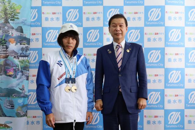 特別全国障害者スポーツ大会、鵜狩剛さん水泳競技で2冠