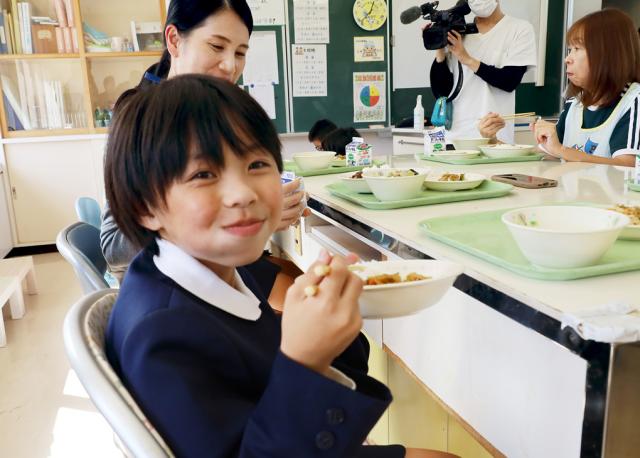 ふるさと納税寄附者様による給食食材提供