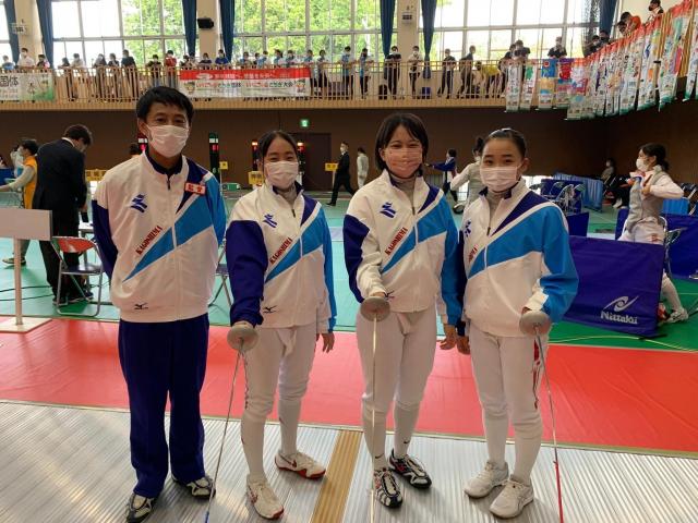 令和4年10月4日（火曜日）フェンシング競技で少年女子が国体準優勝2