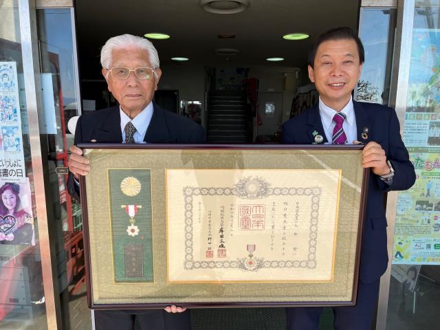 令和4年11月16日（水曜日）矢野繁元垂水市長の叙勲受賞への表敬