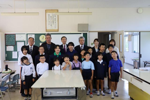 令和7年11月7日（金曜日)学校給食献立（ふるさと納税関係）における食材の無償提供1