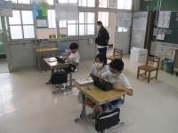 中学年授業参観