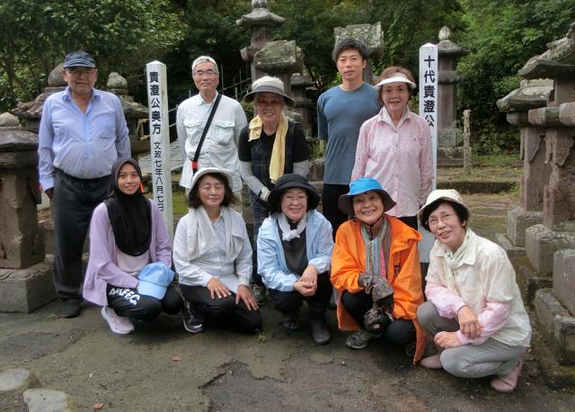 垂水史談会による史跡清掃ボランティア活動