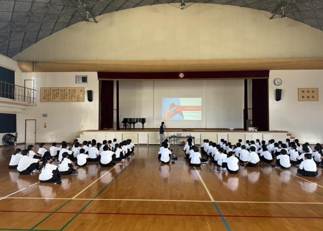 垂水中央中学校で建設業に関わる特別授業