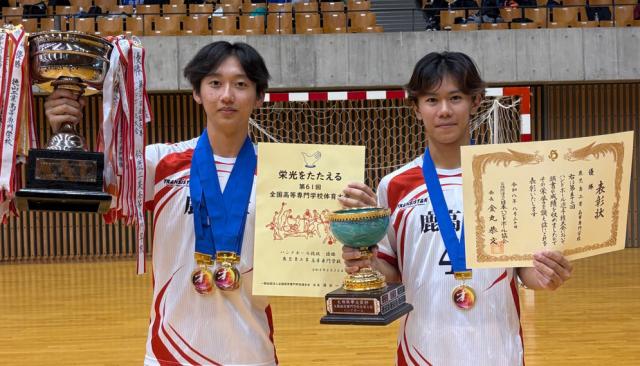 藤迫諒さん、河添誇太郎さん高専ハンドボール全国大会優勝