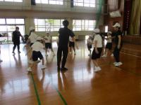 円になって2