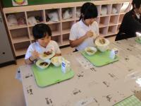 食べている様子2