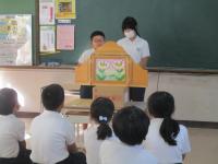 児童の読み聞かせ1